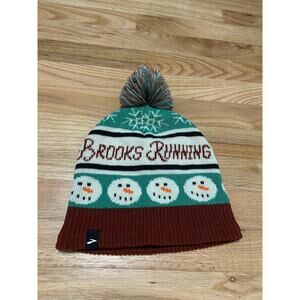 Brooks Running Run Merry‎ Snowman Pom Beanie Cap Hat Sweater